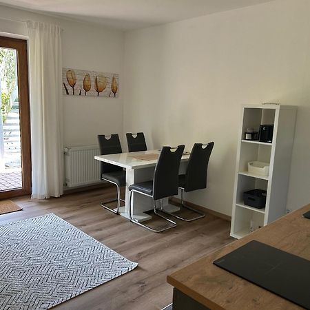 פוהנשטראוס Ruhige Ferienwohnung Mit Terrasse Fuer 2 Personen מראה חיצוני תמונה