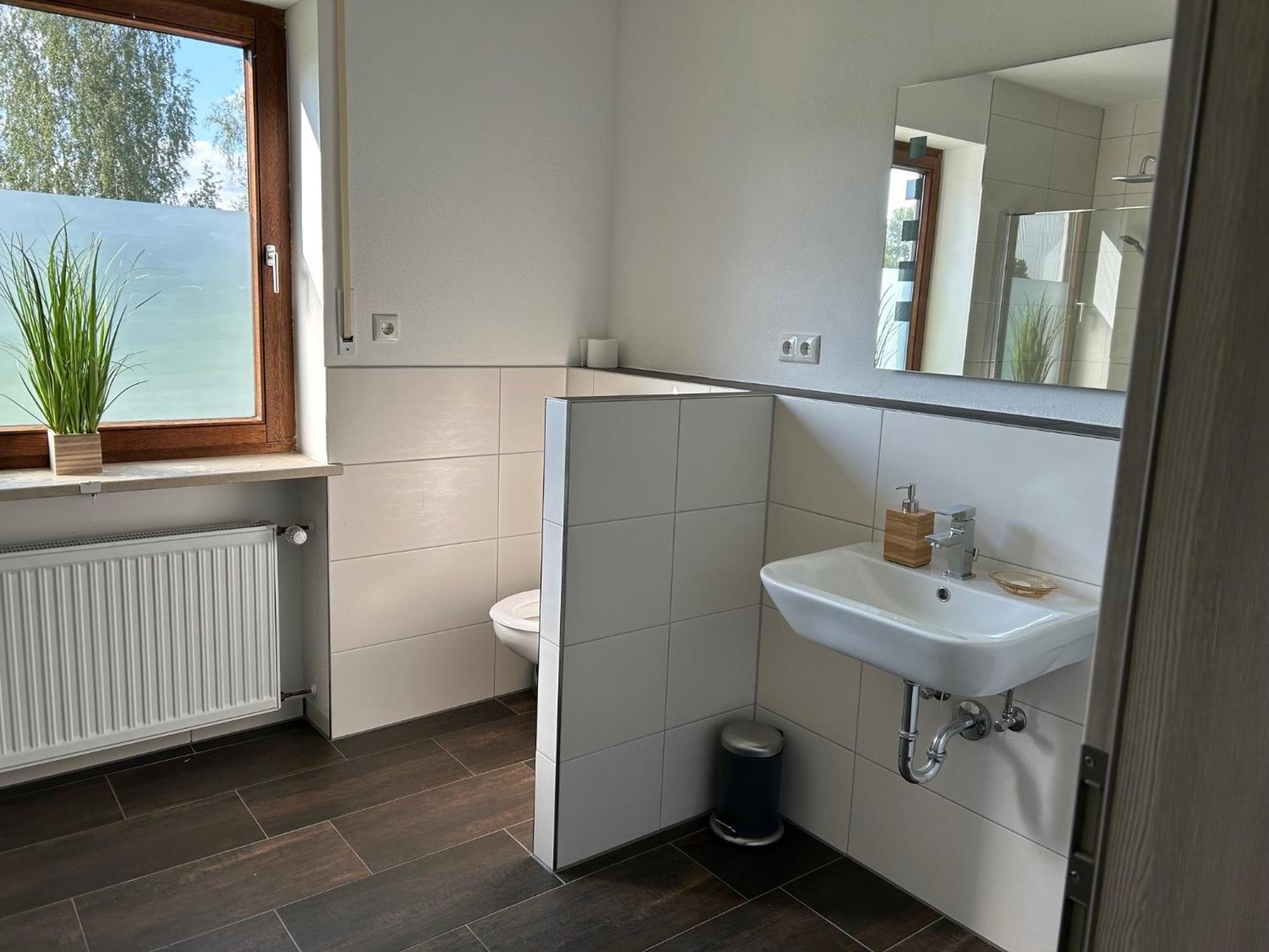 פוהנשטראוס Ruhige Ferienwohnung Mit Terrasse Fuer 2 Personen מראה חיצוני תמונה